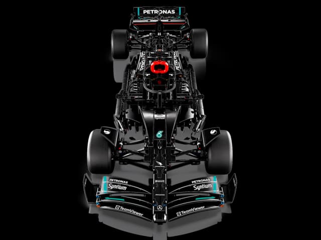 Mercedes-AMG F1 W14 E Performance - Image 6