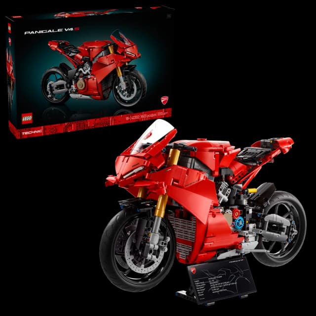 Ducati Panigale V4 S Motorcycle - Image 8