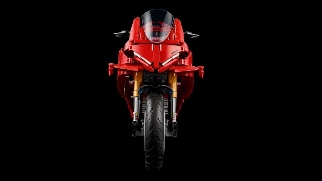 Ducati Panigale V4 S Motorcycle - Image 4