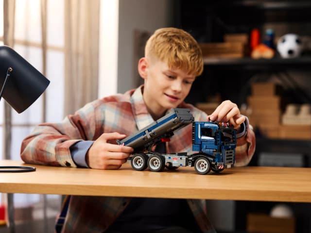 Tipping Dump Truck - Image 11