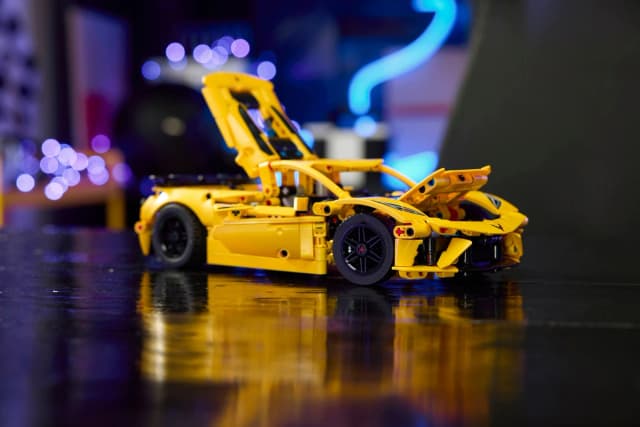 Chevrolet Corvette Stingray - Image 6
