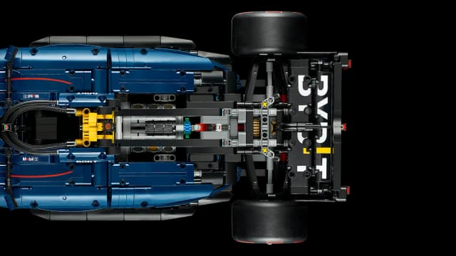Oracle Red Bull Racing RB20 F1 Car - Image 5