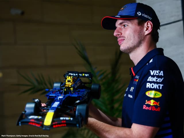 Oracle Red Bull Racing RB20 F1 Car - Image 8