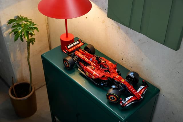 Ferrari SF-24 F1 Car - Image 4