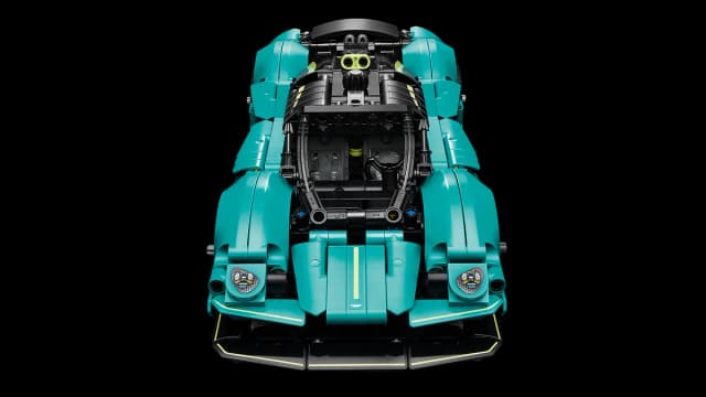 Aston Martin Valkyrie - Image 4