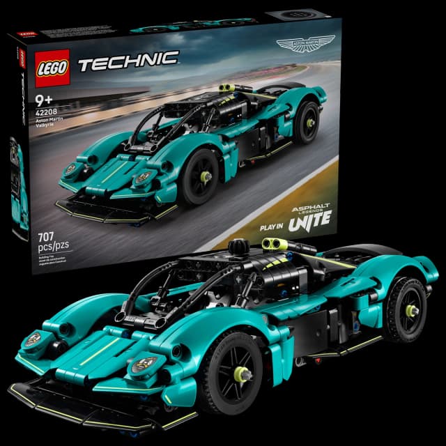 Aston Martin Valkyrie - Image 3