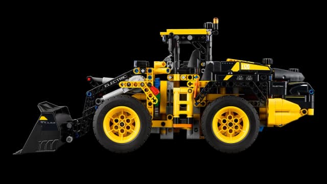 Volvo L120 Electric Wheel Loader - Image 4