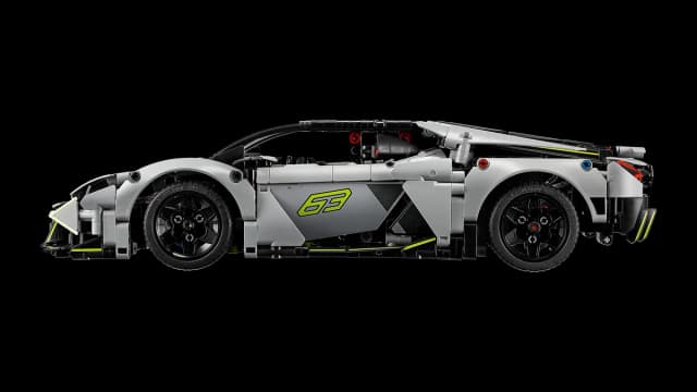 Lamborghini Revuelto Super Sports Car - Image 1