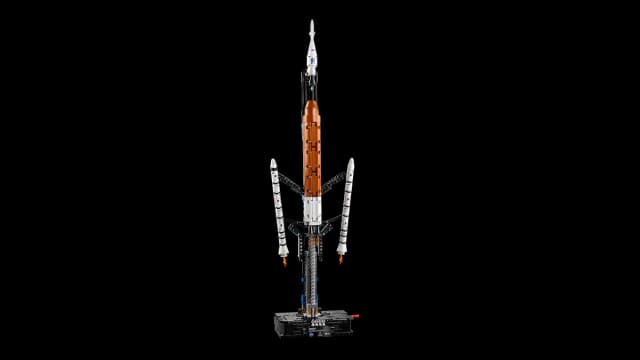 NASA Artemis Space Launch System Rocket - Image 10