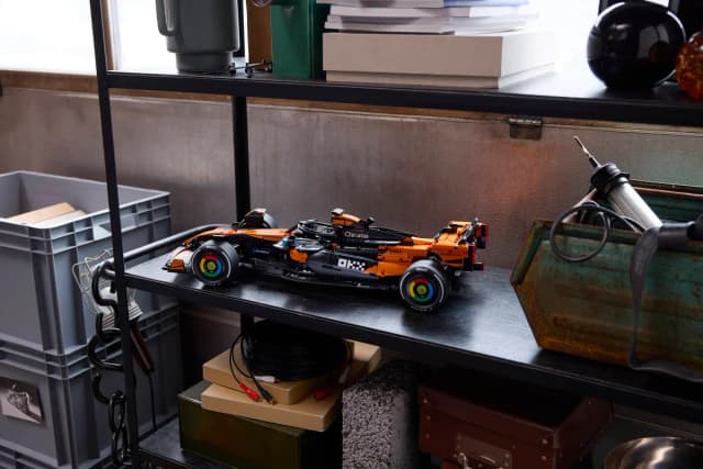 McLaren MCL39 F1® Car - Image 20