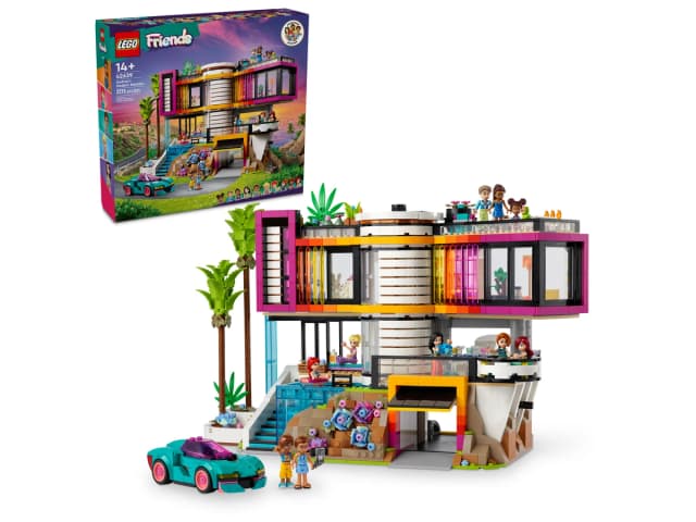 Andrea's Modern Mansion - Image 3