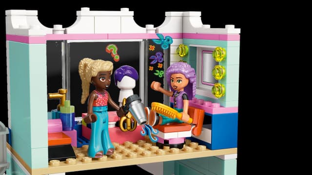 Hair Salon and Accessories Store - Image 12