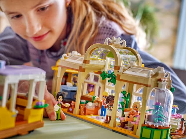 Plant Café & Flower Shop - Image 4
