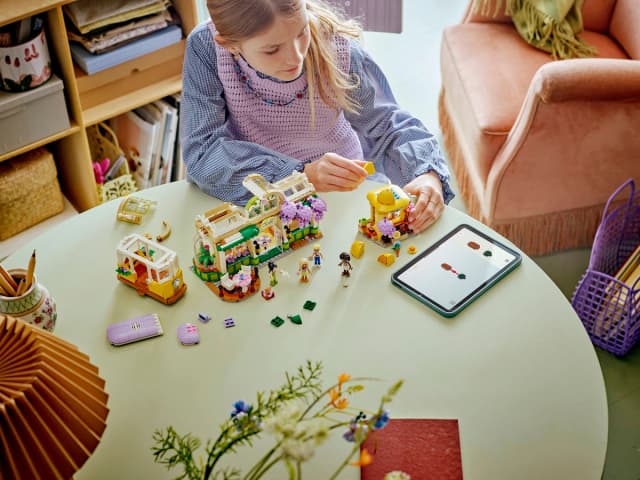 Plant Café & Flower Shop - Image 7
