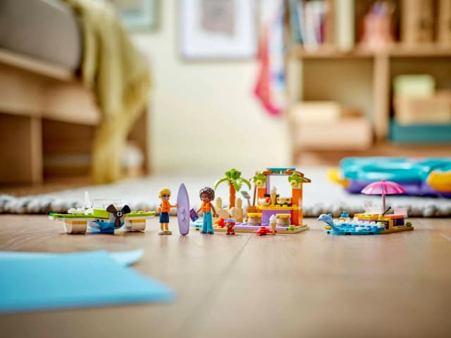 Creative Beach and Travel Suitcase - Image 8