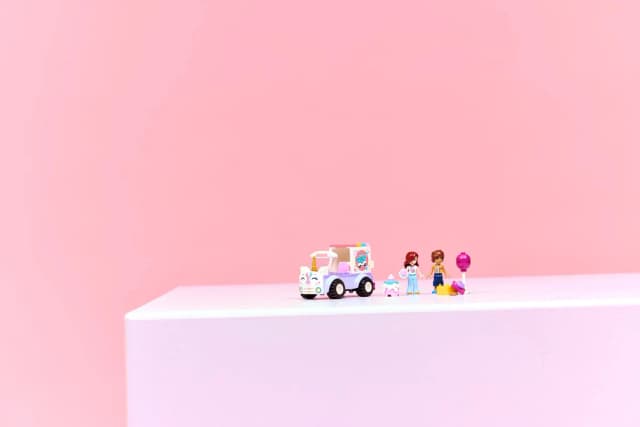 Unicorn Cake Delivery Car - Image 5