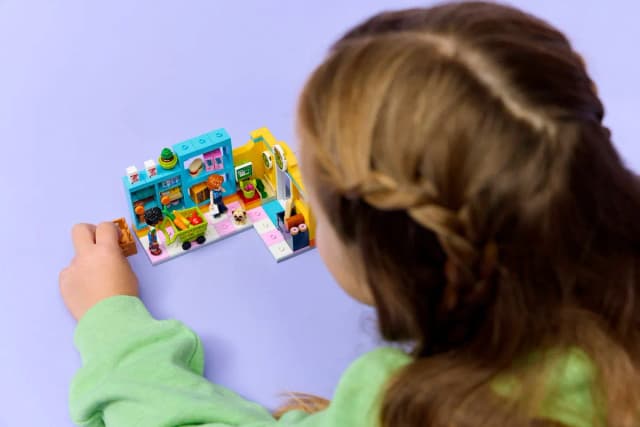 Heartlake City Convenience Store - Image 4