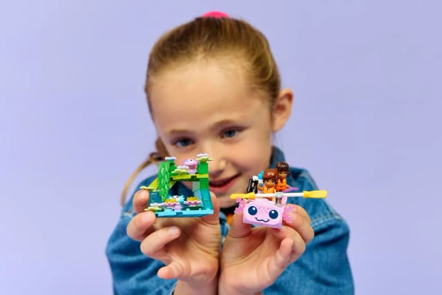 Axolotl Adventure Boat - Image 4