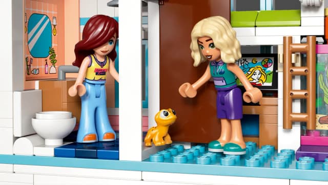 Liann's Family House - Image 11