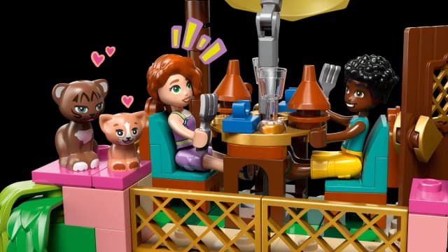 Garden Restaurant - Image 11