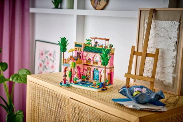 Garden Restaurant - Image 8