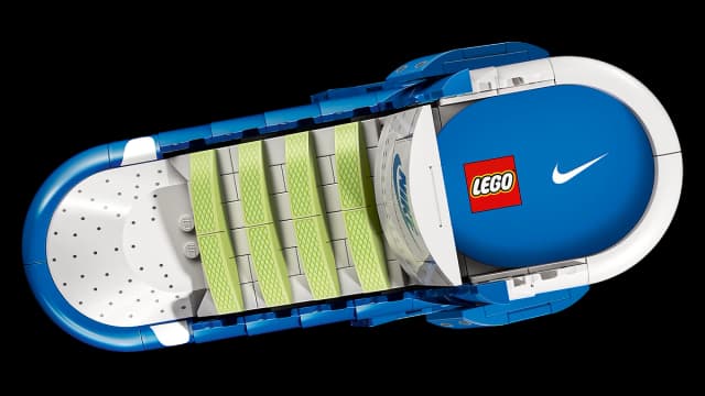 Nike Dunk x LEGO® Set - Image 5