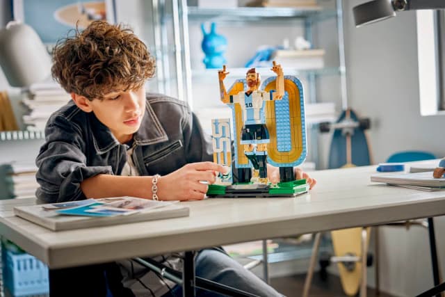 Lionel Messi – Soccer Legend - Image 7