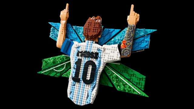 Lionel Messi – Celebration - Image 4