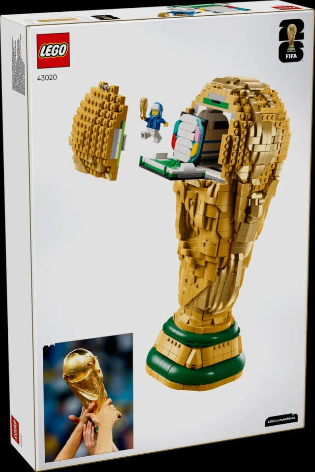 FIFA World Cup™ Official Trophy - Image 3