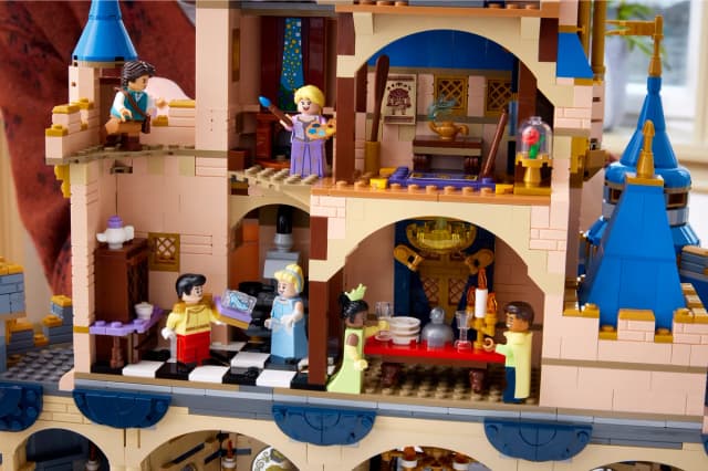 Disney Castle - Image 11