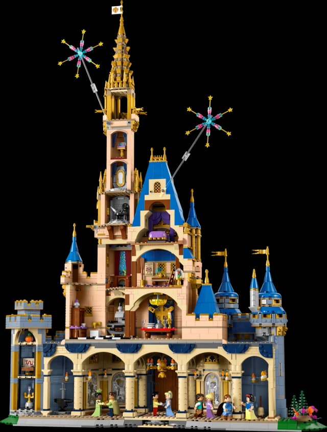 Disney Castle - Image 10