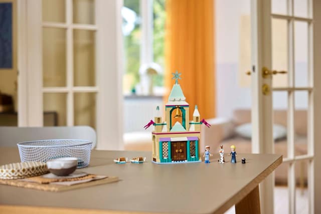 Arendelle Frozen Castle - Image 7