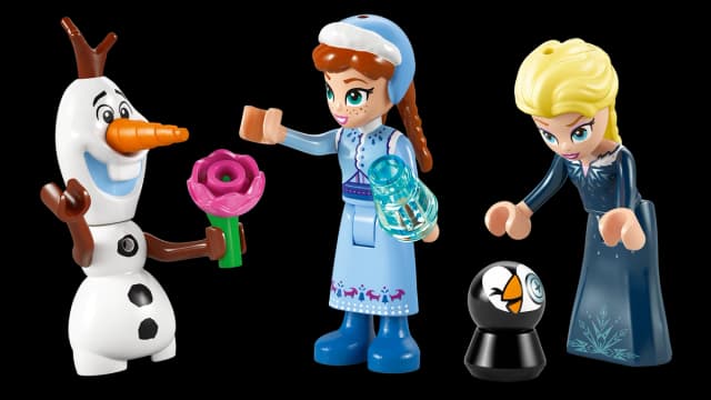 Arendelle Frozen Castle - Image 8