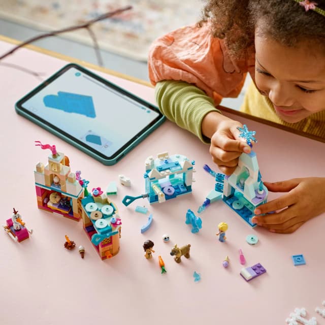 Mini Arendelle Castle & Elsa's Ice Palace - Image 4