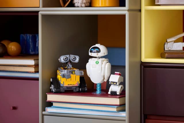 WALL-E and EVE - Image 12