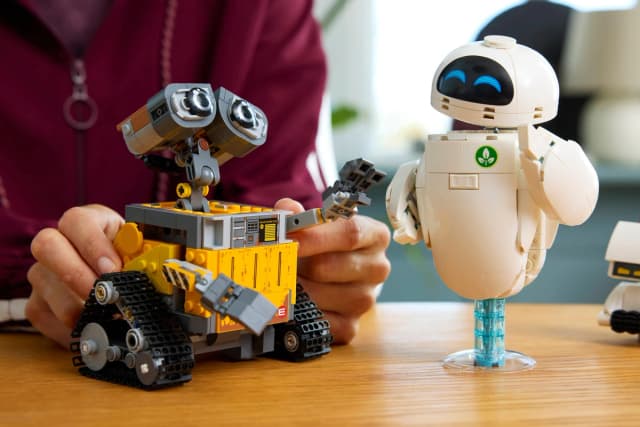 WALL-E and EVE - Image 16