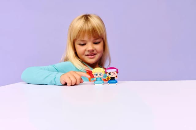 Mini Anna & Elsa - Image 6