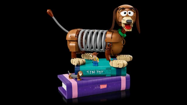 Toy Story Slinky Dog Bookends - Image 6