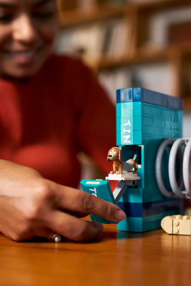 Toy Story Slinky Dog Bookends - Image 14