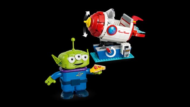 Alien with Pizza Planet Rocket Ride - Image 7