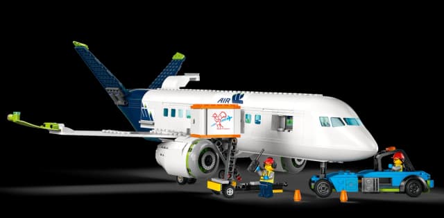 Passenger Airplane - Image 5