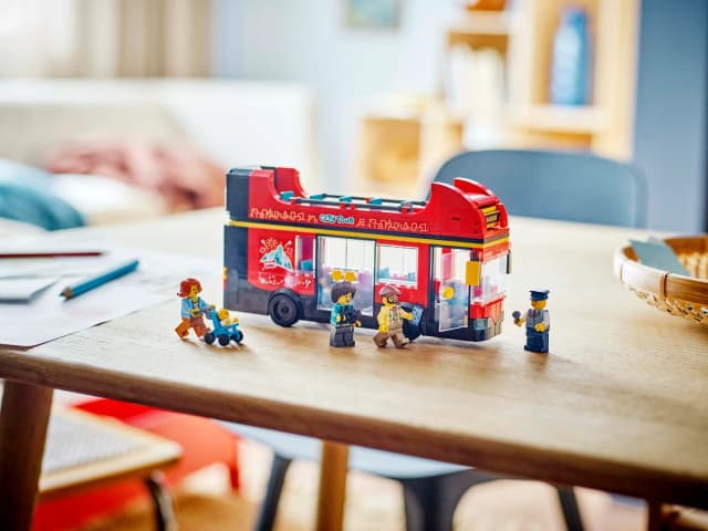 Red Double-Decker Sightseeing Bus - Image 7