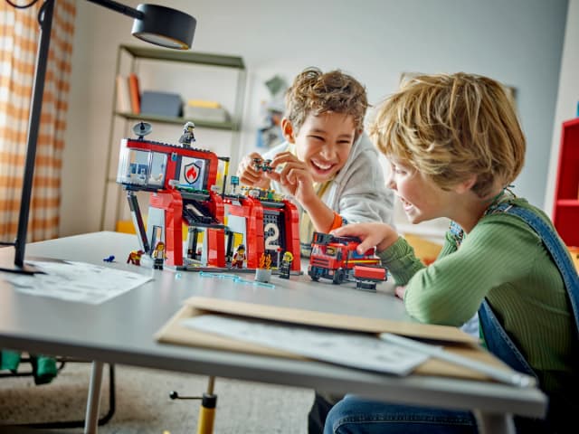 Fire Station with Fire Truck - Image 10