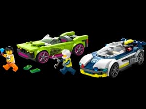 Police Car and Muscle Car Chase