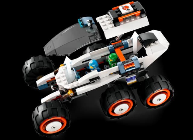 Space Explorer Rover and Alien Life - Image 4