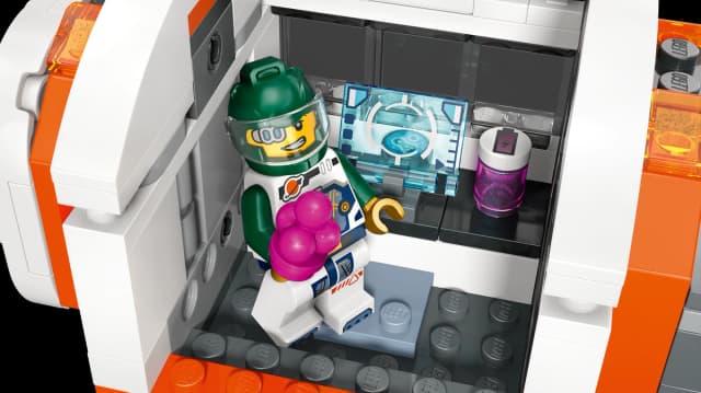Modular Space Station - Image 9