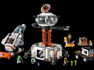 Space Base and Rocket Launchpad