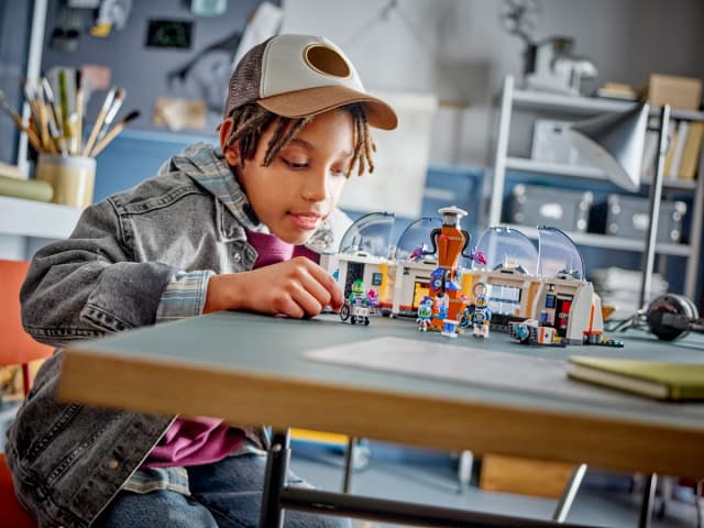 Space Science Lab - Image 9