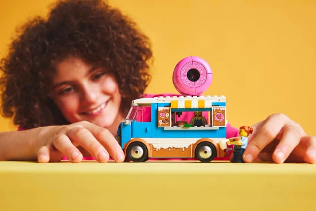 Donut Truck - Image 6