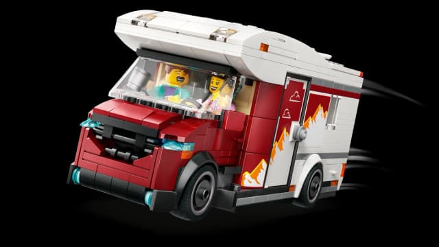 Holiday Adventure Camper Van - Image 2